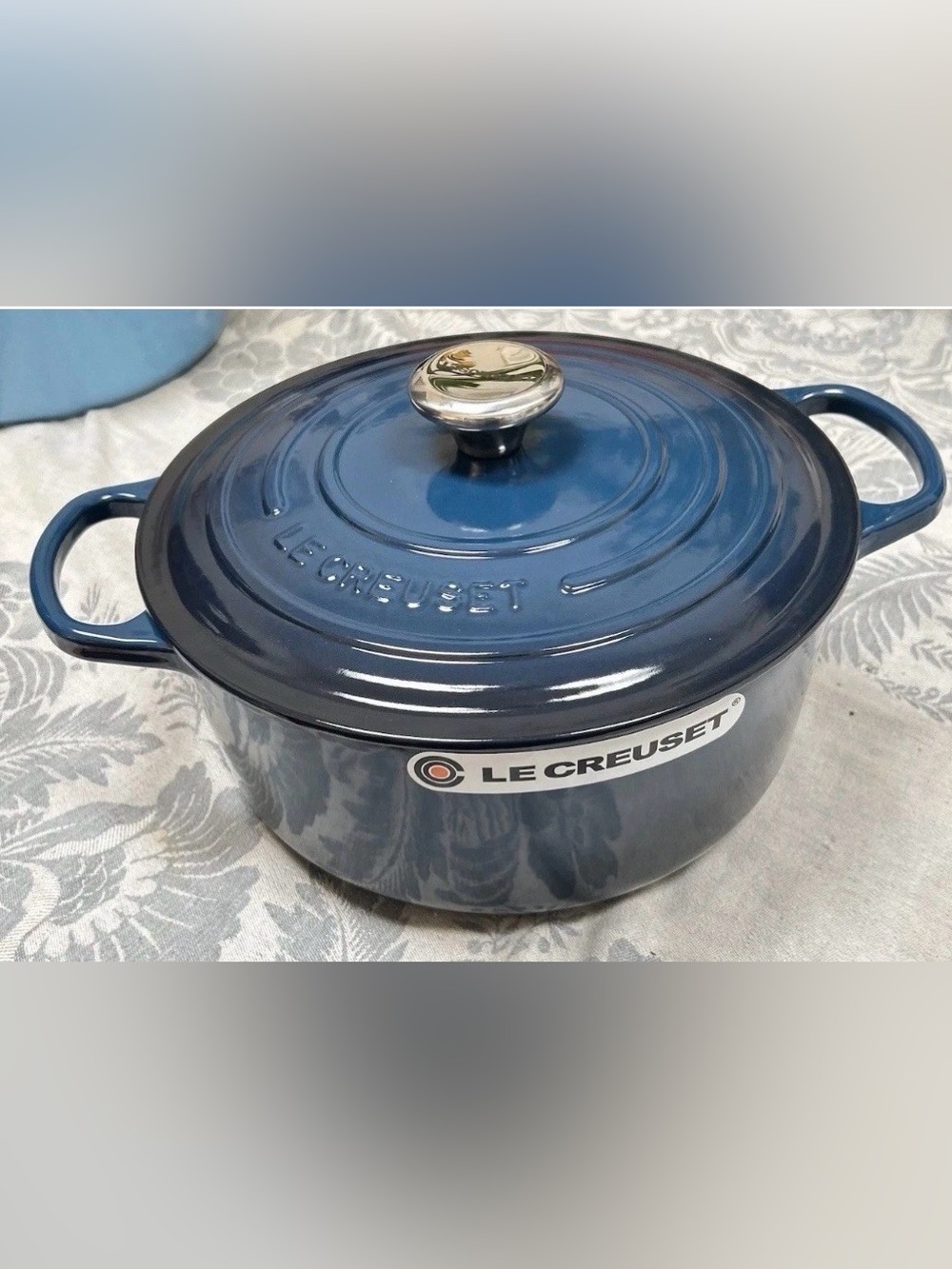 NEW Le Creuset 5.5-Qt Signature Round Dutch Oven – Nuit Blue # 26